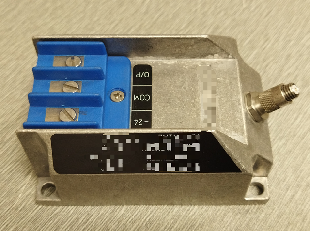 IQS450 240-450-000-002 Signal Conditioner 